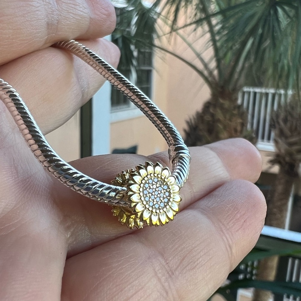 Sunflower Charm - Double Sided - image 4